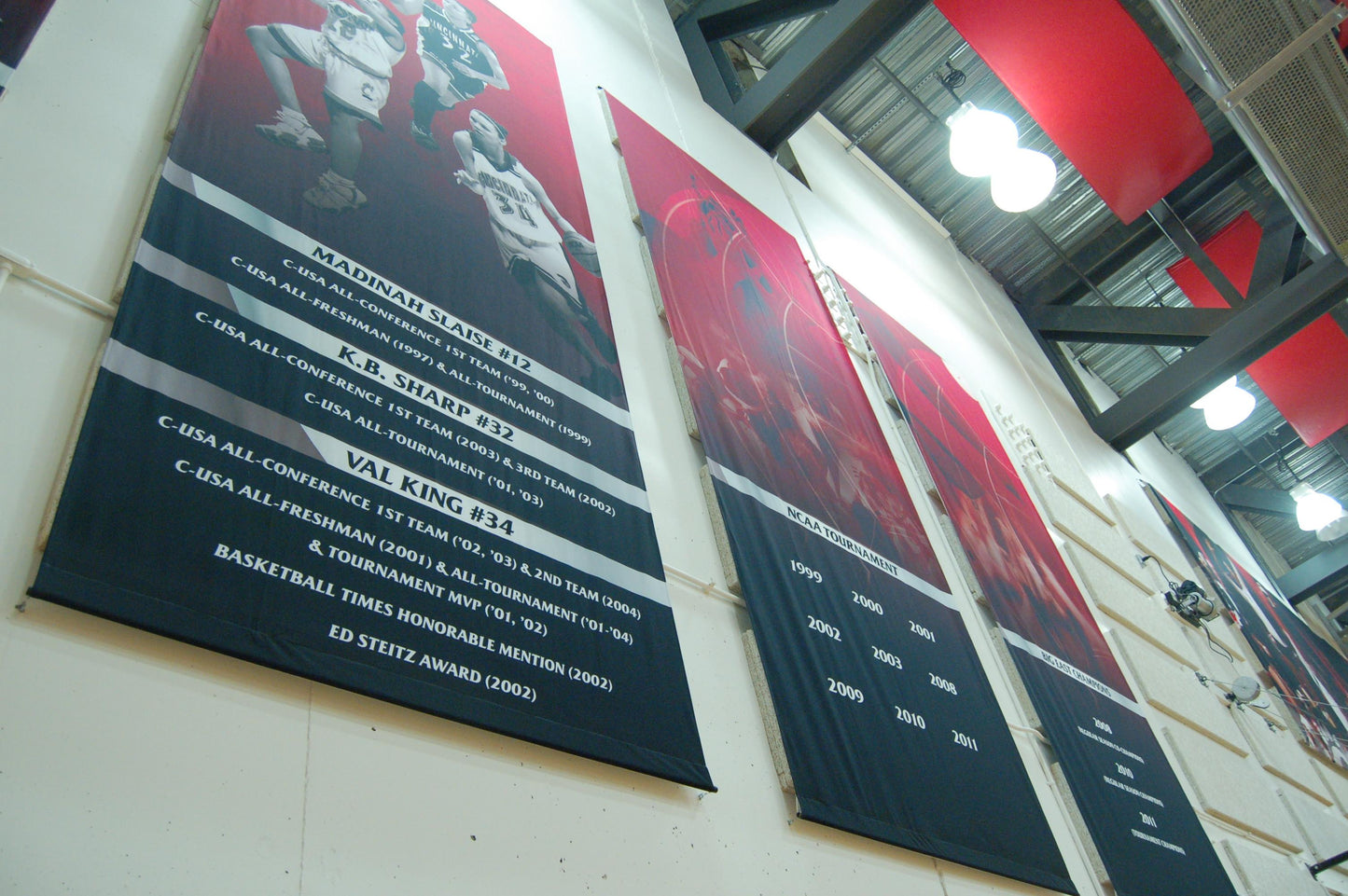Sponsor Banners - Basketball - DuraLast®
