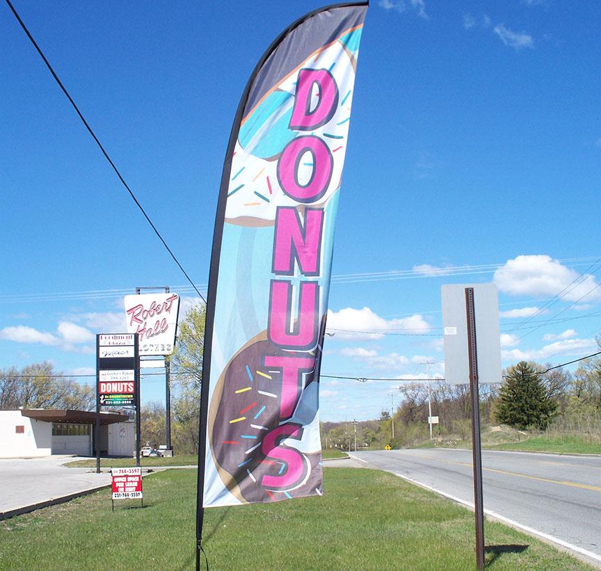 Bow & Feather Flags - Construction - DuraFlag®
