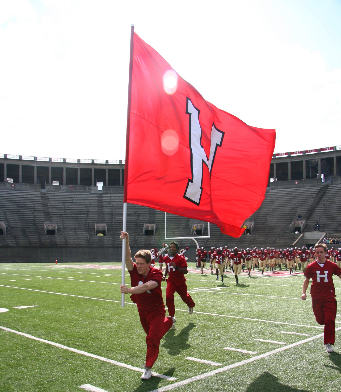 Field Runner Flags - Athletic