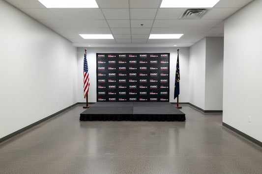 Media Backdrop - Running - InstaPop®