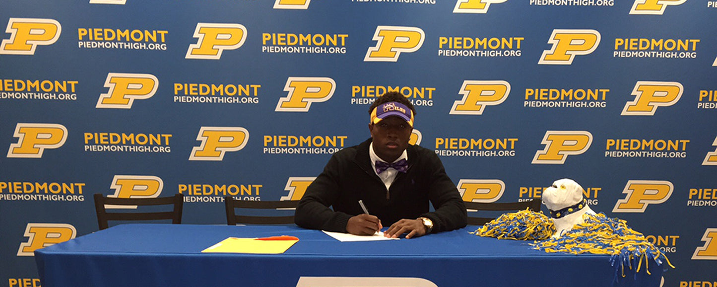 Media Backdrop - Running - InstaPop®