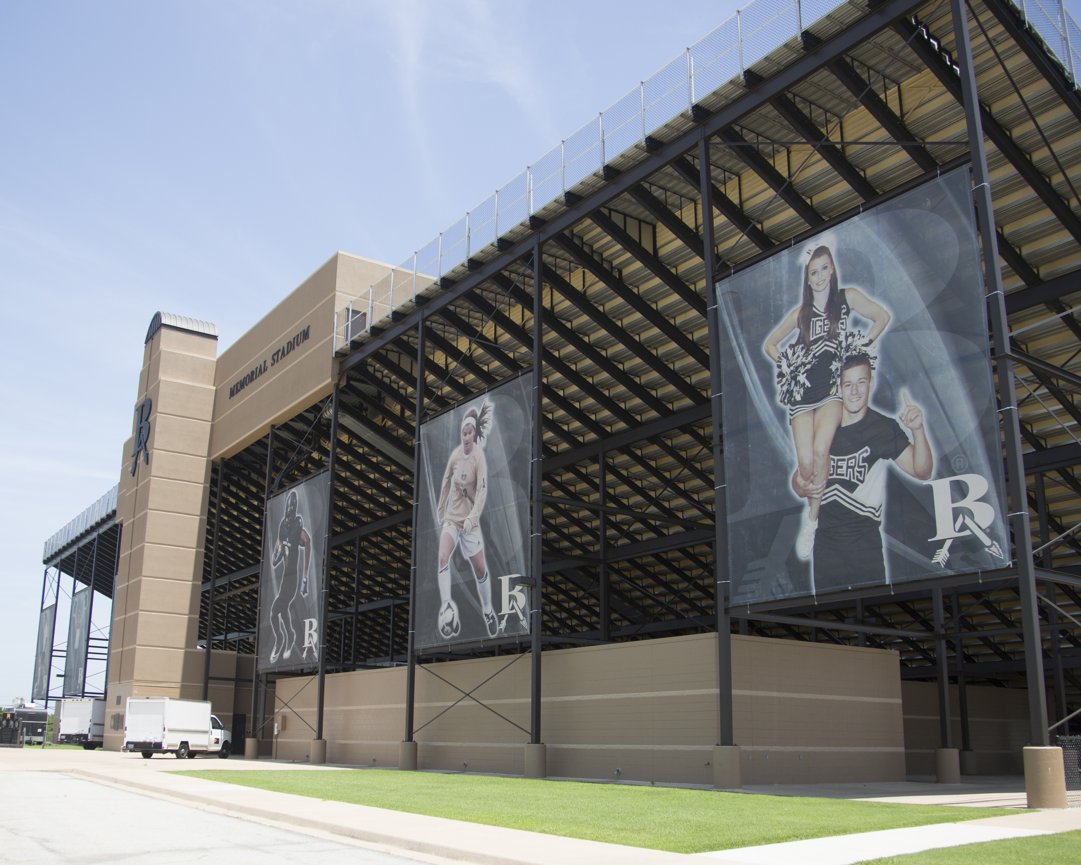 Broken Arrow High School | BigSigns.com